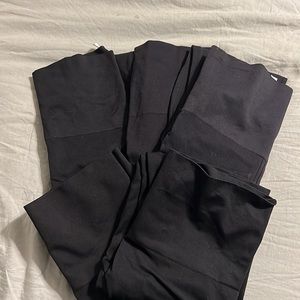 Spanx Seamless Look At Me Now Leggings. Size Large & size XL available